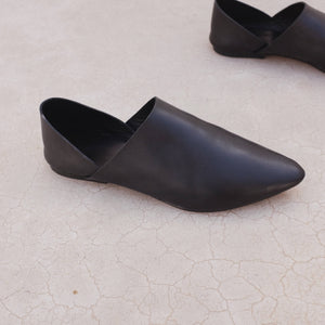 Point Toe Flat - Black Leather